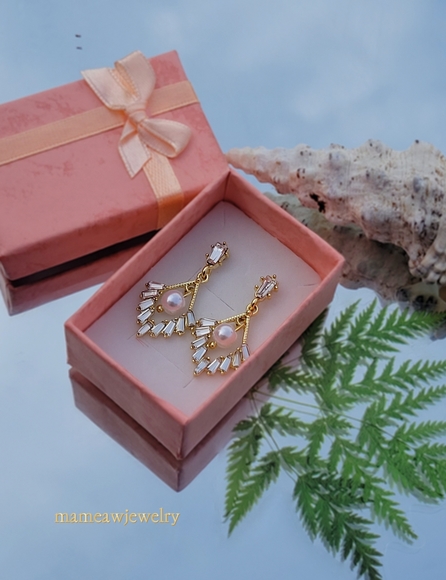 Earrings - Picture 3 of 3